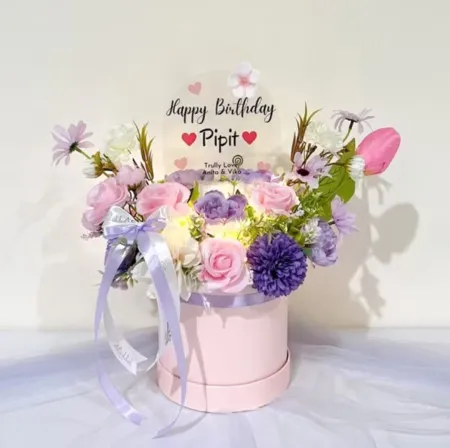 Bloom Box Akrilik Ucapan Ulang Tahun Biak Numfor